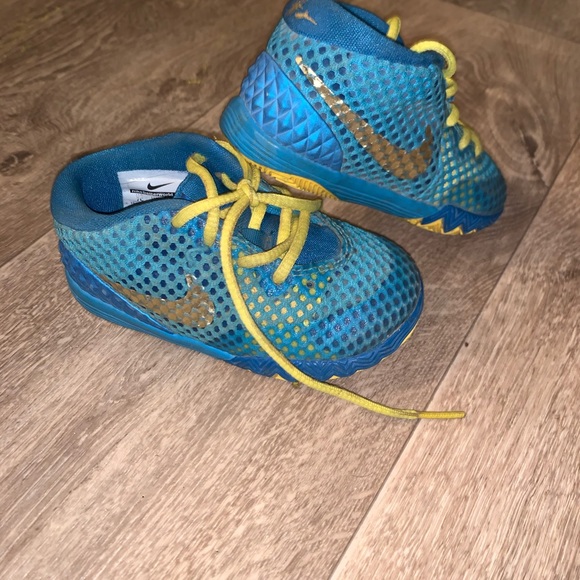 Toddler boy Nike’s - Picture 1 of 1